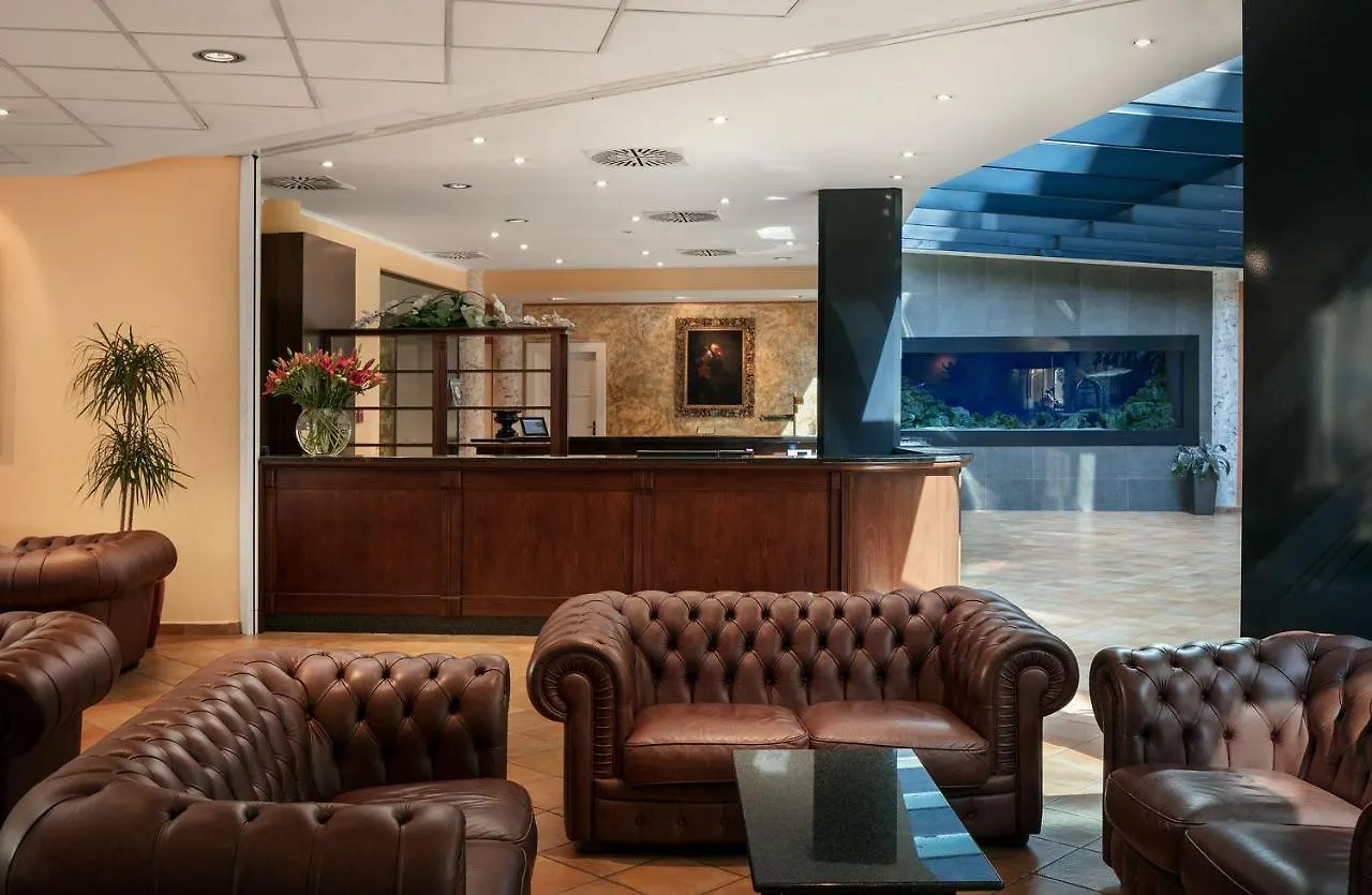 Hotel Roma Prag 4*,
